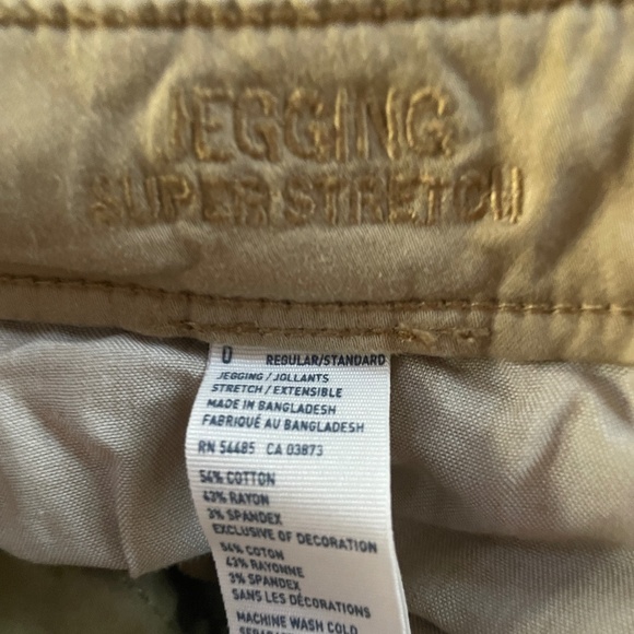 American Eagle Size 0:  women's jeans and khaki in a skinny cut. - Picture 9 of 9